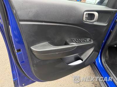 2025 Hyundai Venue SEL - zdjęcie 19 z 26 - miniatura