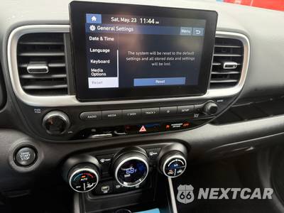 2025 Hyundai Venue SEL - zdjęcie 23 z 26 - miniatura