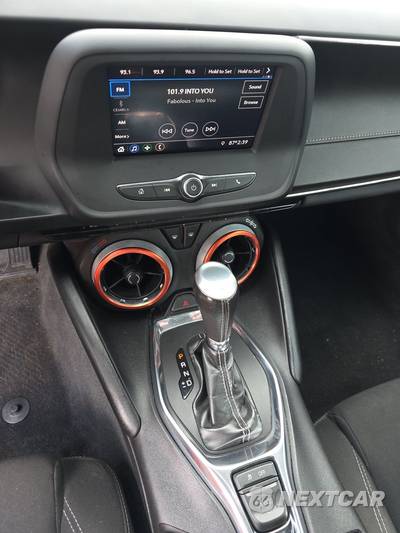 2020 Chevrolet Camaro LT1 Coupe 1LZ - zdjęcie 11 z 31 - miniatura
