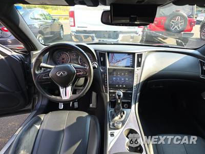 2017 INFINITI RED SPORT - zdjęcie 11 z 26 - miniatura