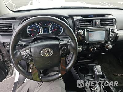 2018 Toyota 4Runner TRD Off-Road Premium - zdjęcie 11 z 26 - miniatura