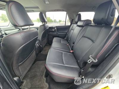 2018 Toyota 4Runner TRD Off-Road Premium - zdjęcie 13 z 26 - miniatura