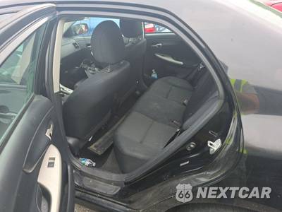 2010 Toyota Corolla S - zdjęcie 13 z 37 - miniatura