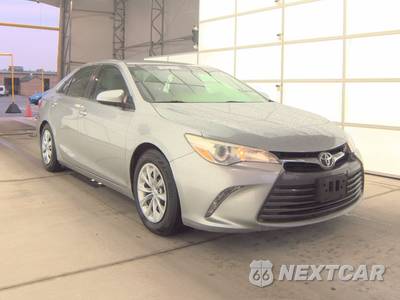 2015 Toyota Camry LE - zdjęcie 3 z 28 - miniatura