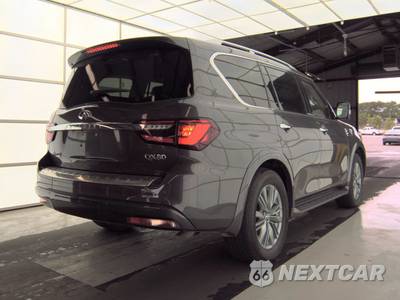 2024 INFINITI LUXE - zdjęcie 4 z 33 - miniatura