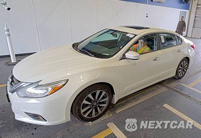 2017 Nissan Altima 2.5 SV - zdjęcie 1 z 32 - miniatura