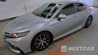 2021 Toyota Camry SE - zdjęcie 1 z 36 - miniatura