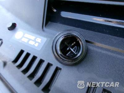 2025 Toyota Camry LE - zdjęcie 14 z 21 - miniatura