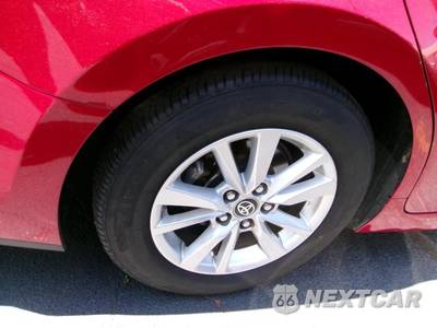 2025 Toyota Camry LE - zdjęcie 9 z 21 - miniatura