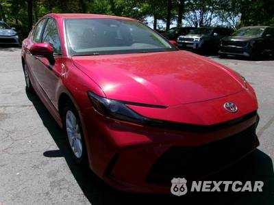 2025 Toyota Camry LE - zdjęcie 16 z 21 - miniatura