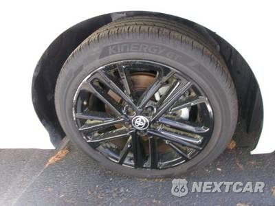2025 Toyota Camry SE - zdjęcie 6 z 22 - miniatura