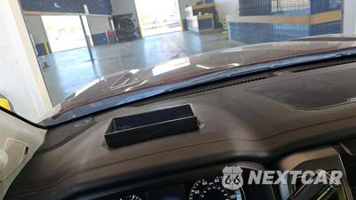 2017 Nissan TITAN Platinum Reserve Crew Cab Short Bed - zdjęcie 20 z 27 - miniatura