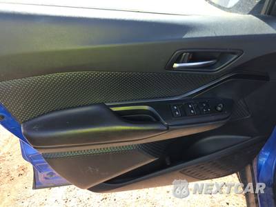 2018 Toyota C-HR XLE - zdjęcie 9 z 35 - miniatura