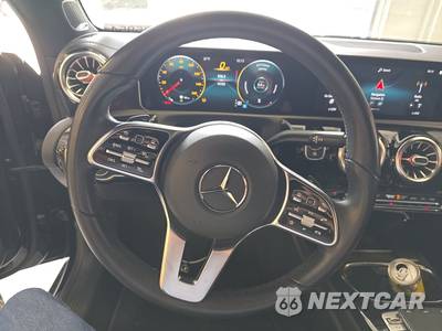 2020 Mercedes-Benz CLA 250 4MATIC - zdjęcie 10 z 20 - miniatura