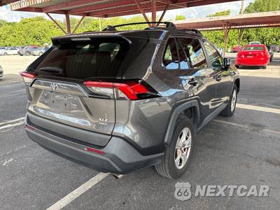2021 Toyota XLE - zdjęcie 7 z 11 - miniatura