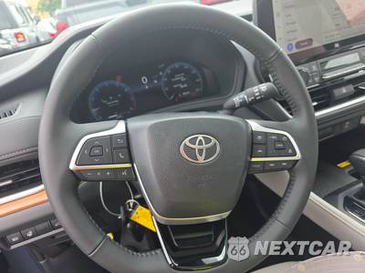 2025 Toyota Grand Highlander Limited - zdjęcie 10 z 23 - miniatura