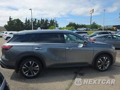 2023 INFINITI LUXE - zdjęcie 4 z 32 - miniatura