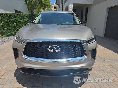 2023 INFINITI LUXE - zdjęcie 2 z 27 - miniatura