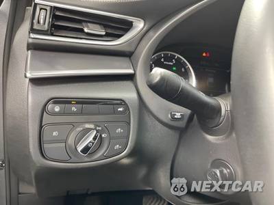 2022 INFINITI ESSENTIAL - zdjęcie 7 z 38 - miniatura