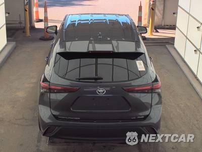 2020 Toyota LE - zdjęcie 5 z 18 - miniatura