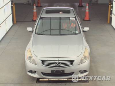 2013 INFINITI X - zdjęcie 2 z 18 - miniatura