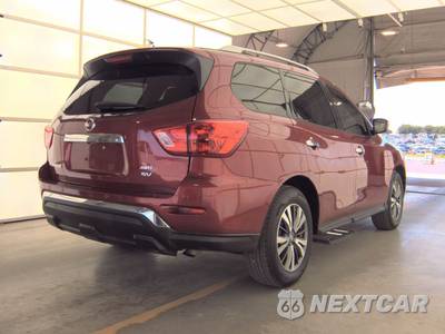 2017 Nissan Pathfinder SV - zdjęcie 4 z 23 - miniatura