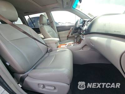 2013 Toyota Highlander Limited - zdjęcie 8 z 29 - miniatura