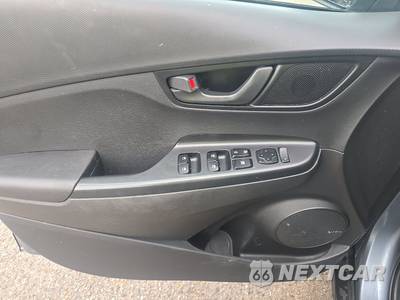 2021 Hyundai Kona SEL Plus - zdjęcie 9 z 37 - miniatura