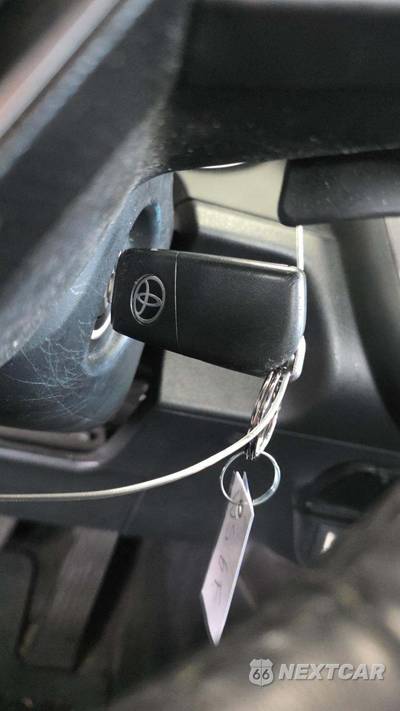 2024 Toyota Camry SE - zdjęcie 17 z 31 - miniatura