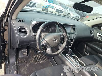 2018 Nissan Pathfinder SV - zdjęcie 10 z 17 - miniatura