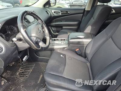 2018 Nissan Pathfinder SV - zdjęcie 11 z 17 - miniatura