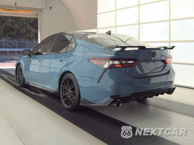 2022 Toyota Camry TRD - zdjęcie 6 z 33 - miniatura