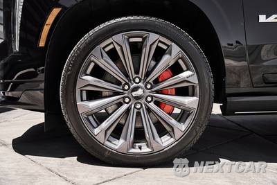 2026 Cadillac Escalade V-Series 1SD - zdjęcie 3 z 50 - miniatura