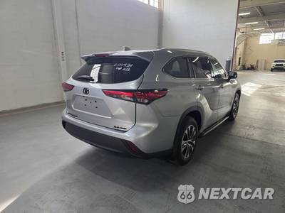 2022 Toyota Highlander XLE - zdjęcie 2 z 38 - miniatura