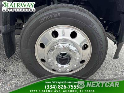 2026 Ford Super Duty F-450 Cab Chassis Lariat Crew Cab DRW - zdjęcie 32 z 33 - miniatura