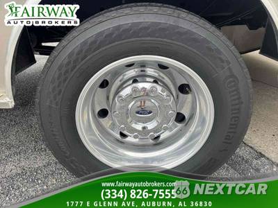 2026 Ford Super Duty F-450 Cab Chassis Lariat Crew Cab DRW - zdjęcie 31 z 33 - miniatura