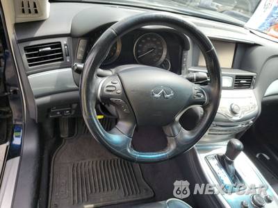 2017 INFINITI 5.6 - zdjęcie 10 z 36 - miniatura