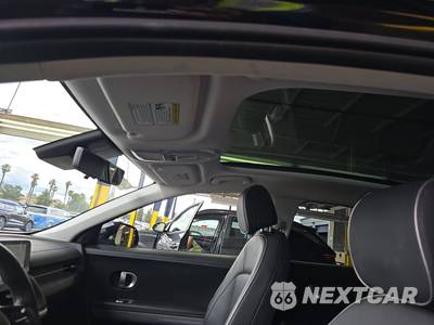 2024 Hyundai IONIQ 5 Limited - zdjęcie 17 z 27 - miniatura