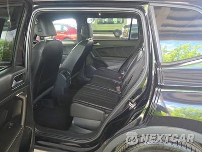 2022 Volkswagen Tiguan SE R-Line Black - zdjęcie 13 z 22 - miniatura
