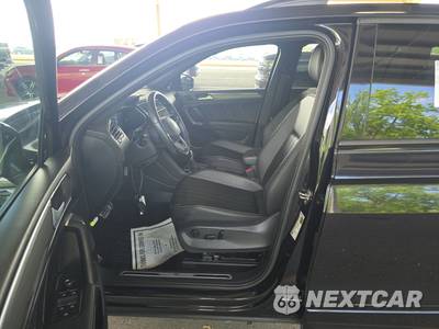 2022 Volkswagen Tiguan SE R-Line Black - zdjęcie 7 z 22 - miniatura
