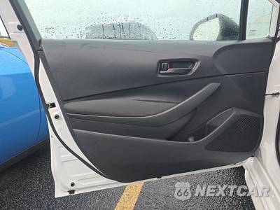 2026 Toyota Corolla LE Sedan - zdjęcie 14 z 26 - miniatura