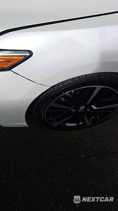 2018 Toyota Camry XSE - zdjęcie 28 z 33 - miniatura