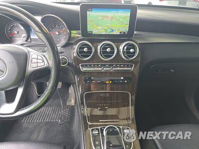 2018 Mercedes-Benz GLC 300 4MATIC - zdjęcie 11 z 26 - miniatura
