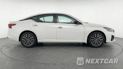 2025 Nissan Altima SV - zdjęcie 8 z 12 - miniatura