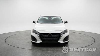 2025 Nissan SV - zdjęcie 2 z 12 - miniatura