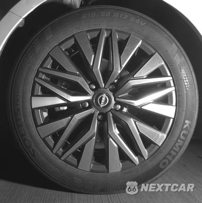 2025 Nissan SV - zdjęcie 9 z 12 - miniatura