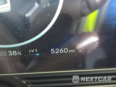 2025 Hyundai IONIQ 5 SEL - zdjęcie 12 z 22 - miniatura