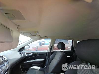 2018 Nissan Pathfinder SV - zdjęcie 15 z 33 - miniatura