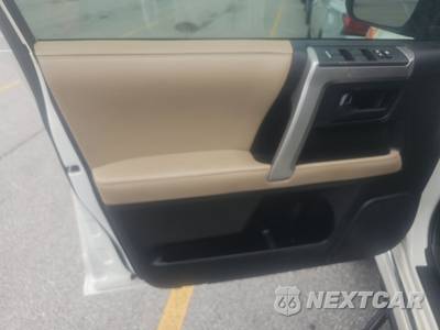 2013 Toyota 4Runner SR5 - zdjęcie 9 z 19 - miniatura