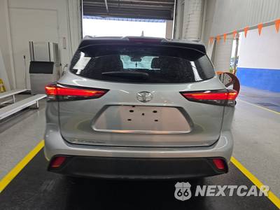 2023 Toyota Highlander XLE - zdjęcie 5 z 23 - miniatura